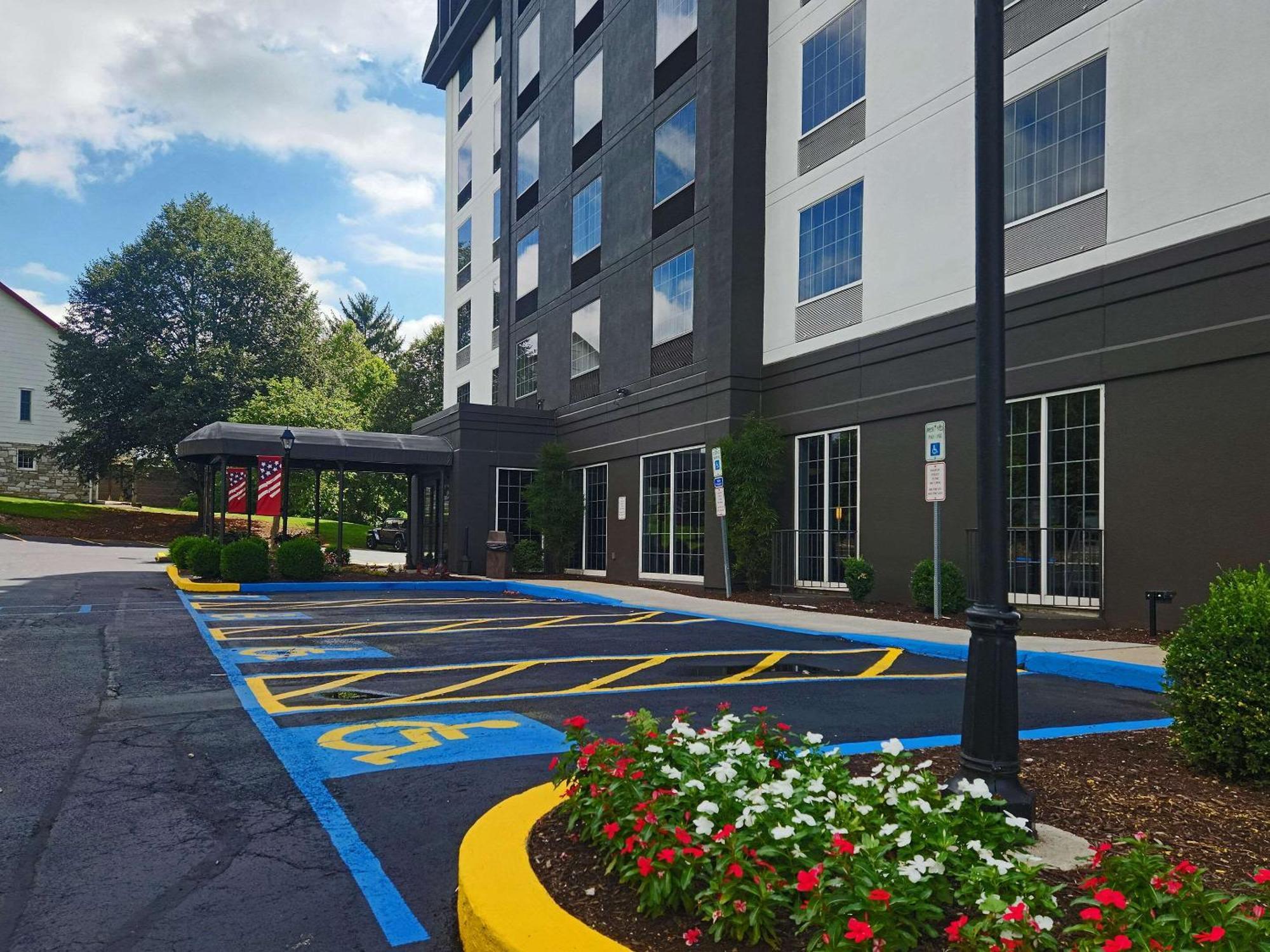 Comfort Inn At The Park Hershey Exterior photo